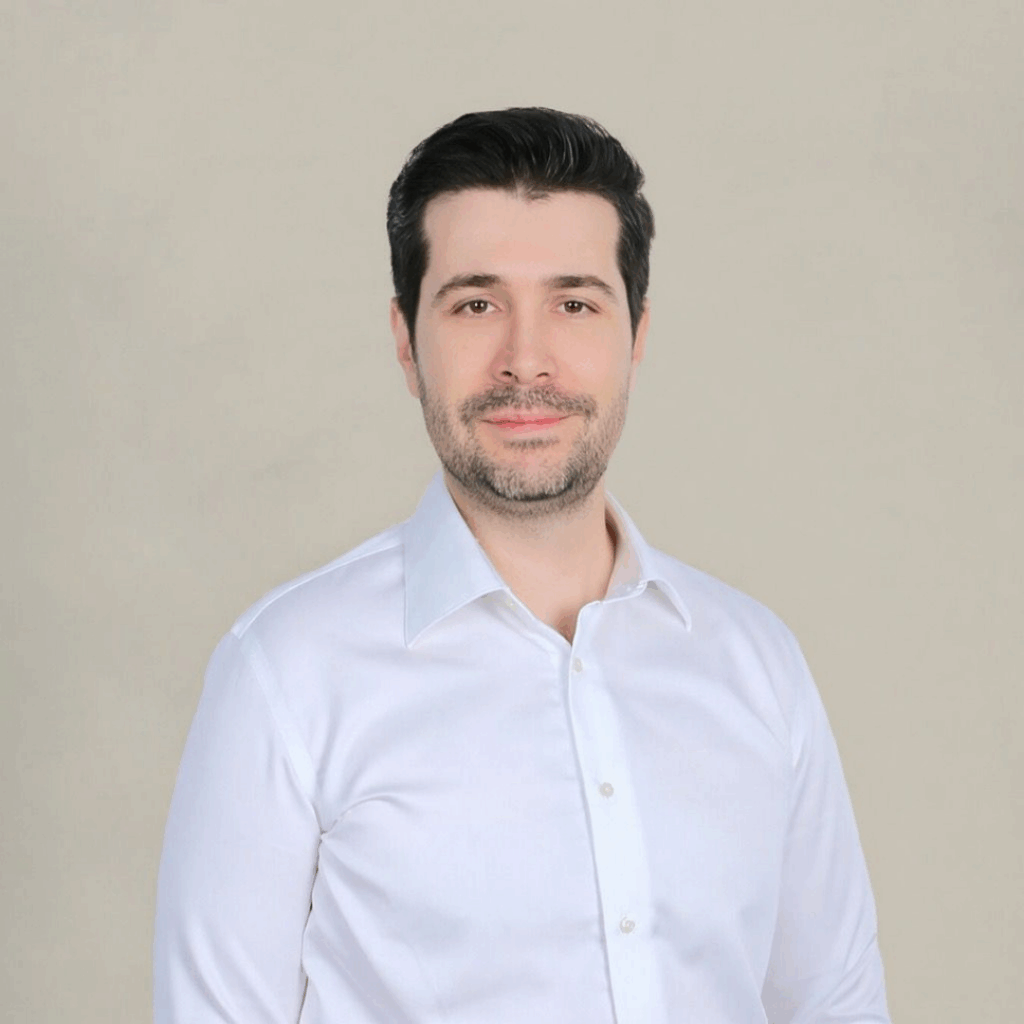 Yonetim Kurulu Uyeleri 1